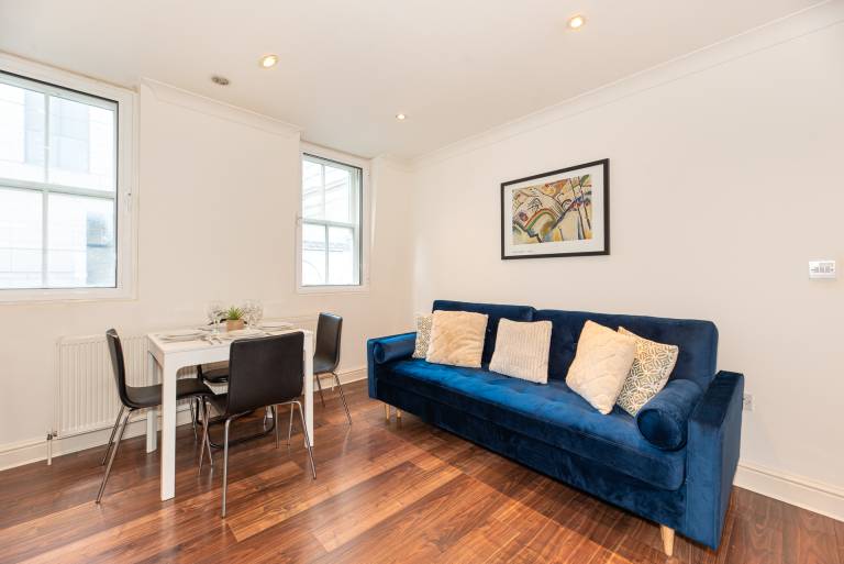 2BR in Charing Cross Victoria Embankment Gardens