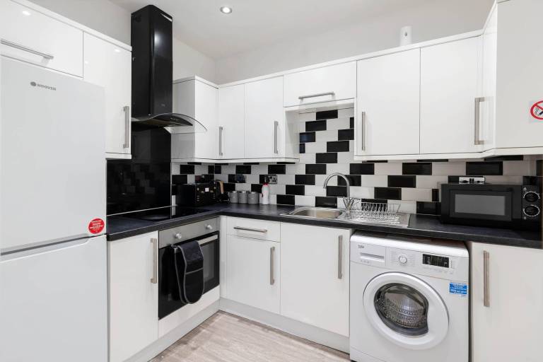 Edinburgh BEACH Apartment Free on-street parking — photo 2
