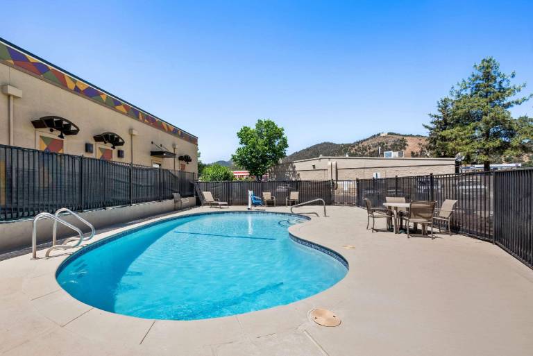 Comfort Inn Yreka I-5 — photo 2