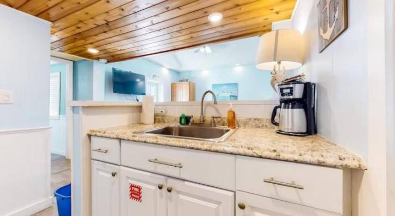 Nice holiday apartment | Close to Southernmost Point | Dogs allowed — photo 4