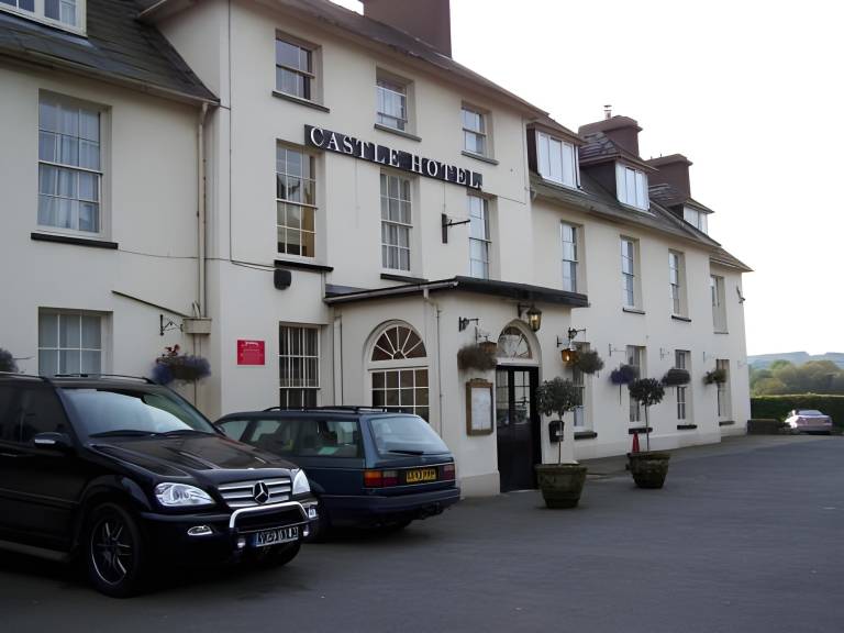 The Castle Of Brecon Hotel, Brecon, Powys - The Coaching Inn Group in Brecon