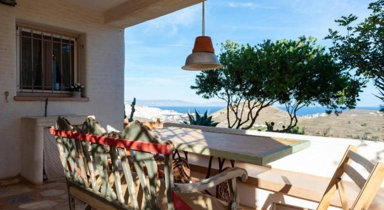 Vacation home with garden, terrace & BBQ | Perfect for remote work in Syros