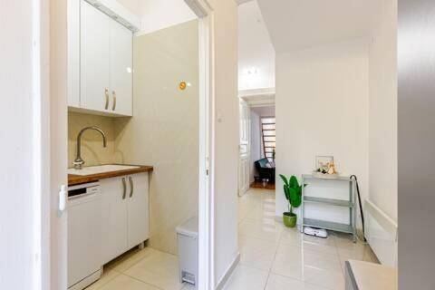 Apartment | Close to St. Stephen's Basilica | Pets allowed — photo 3