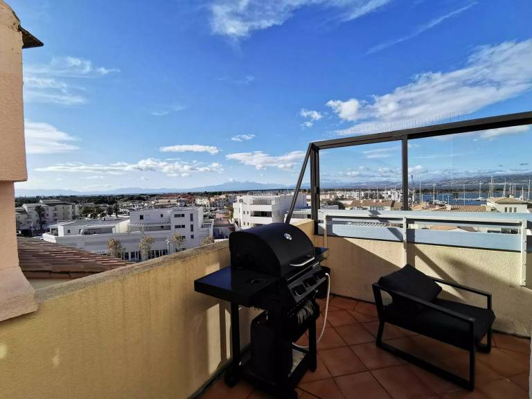 Apartment with barbeque — photo 5