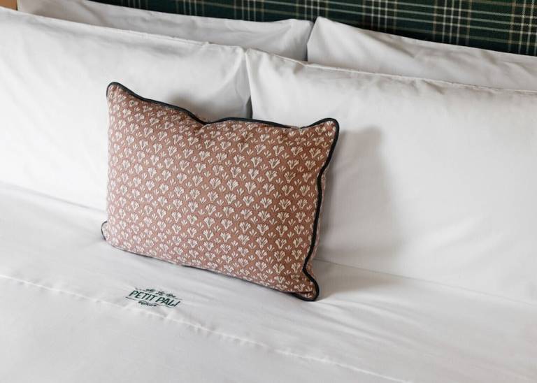 Bed and breakfast  Bale