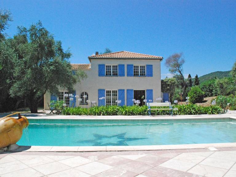 Villa with pool & patio | Pets are welcome in Grimaud