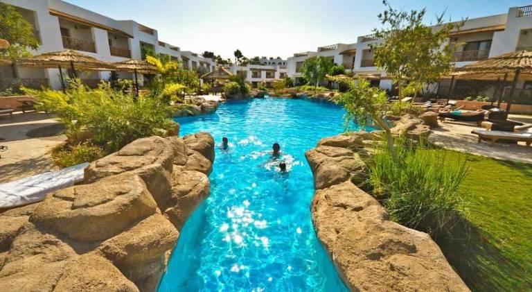 Holiday apartment with pool — photo 4