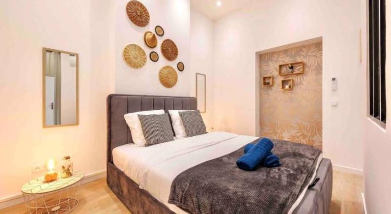 VIEUX PORT, FERREOL 6eme, appartement 8 personnes in Marseille