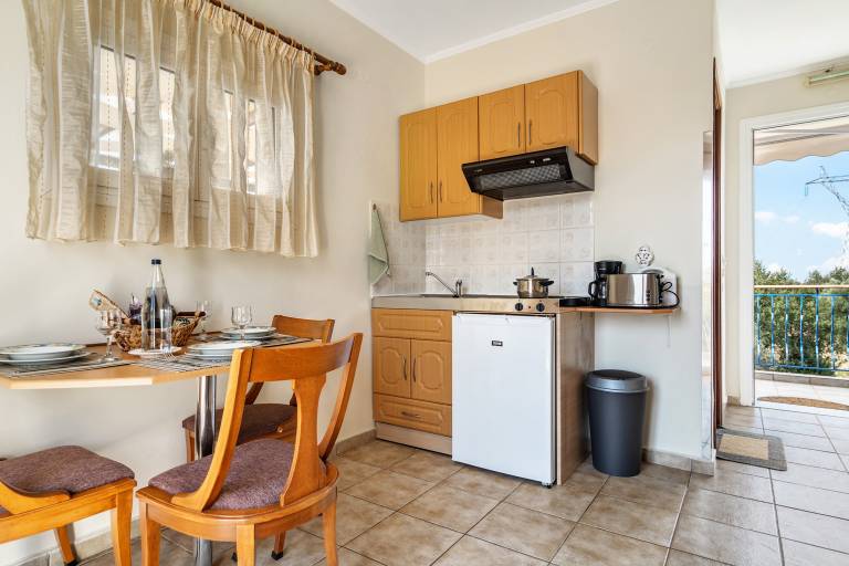 Pet-Friendly Apartment "Efrosyni apartment" with Mountain View, Garden & Wi-Fi — photo 5