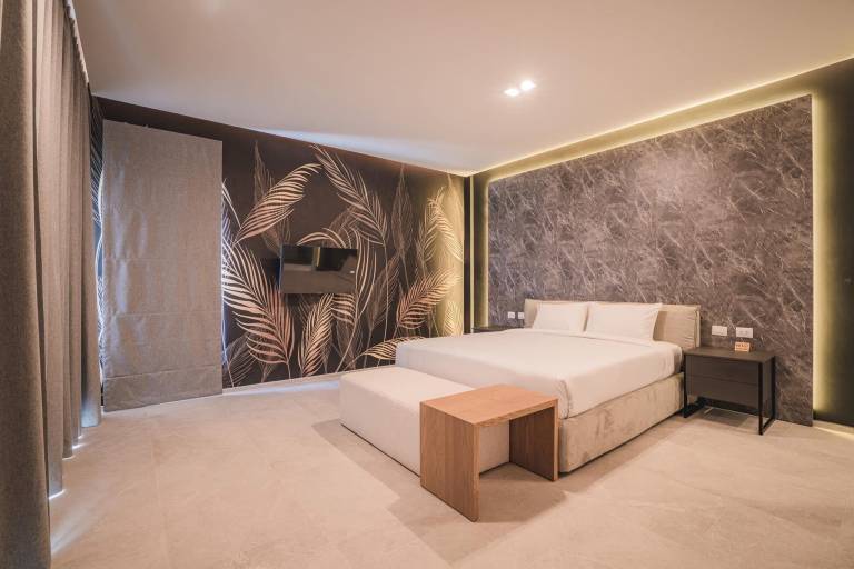 Villa with 5 rooms for 10 persons — photo 2