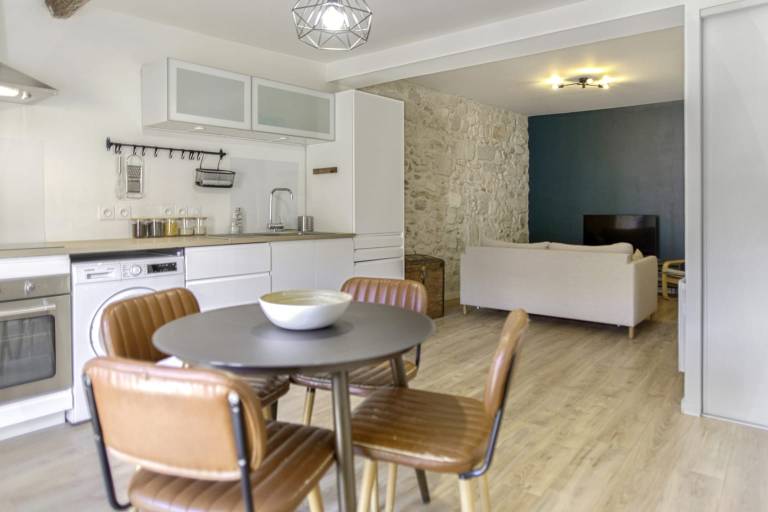 Family-oriented holiday apartment | Next to Popes' Palace | Suitable for remote work | Pets allowed — photo 5