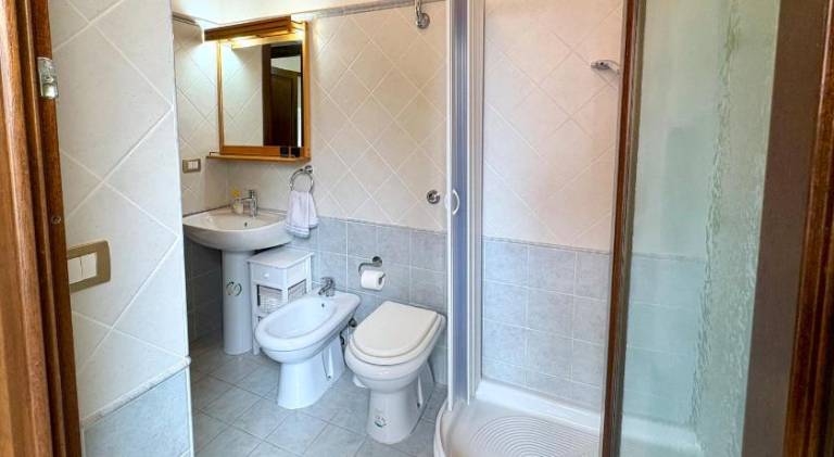 Holiday apartment with 2 rooms for 4 persons — photo 5