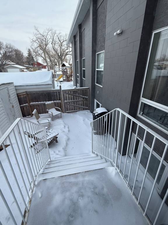 Apartment  Medicine Hat