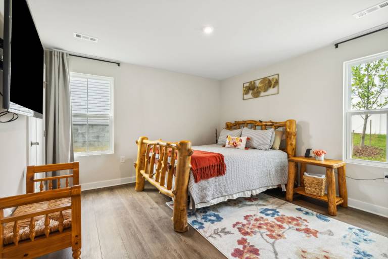Stylish Vibe 2Bed Home 30 Day or more — photo 5
