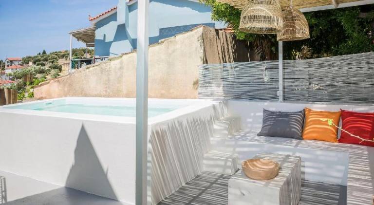 Villa with barbeque, private pool & terrace | Pets allowed — photo 3