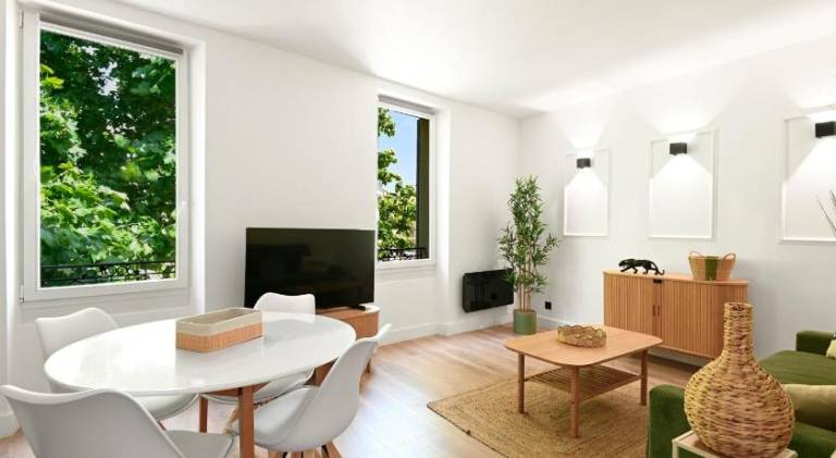 Apartment | Near Marseille Cathedral in Marseille