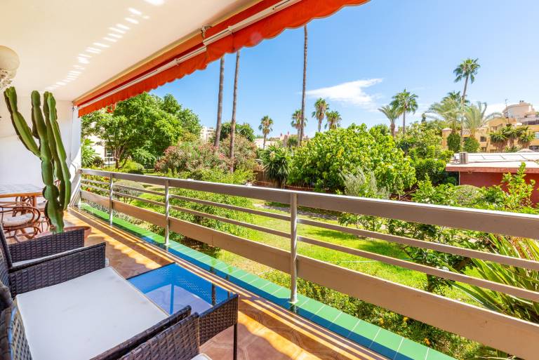 Apartment with fast internet & garden | Garden view in Torremolinos