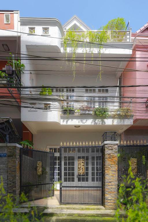 House with yard & BBQ in Da Lat