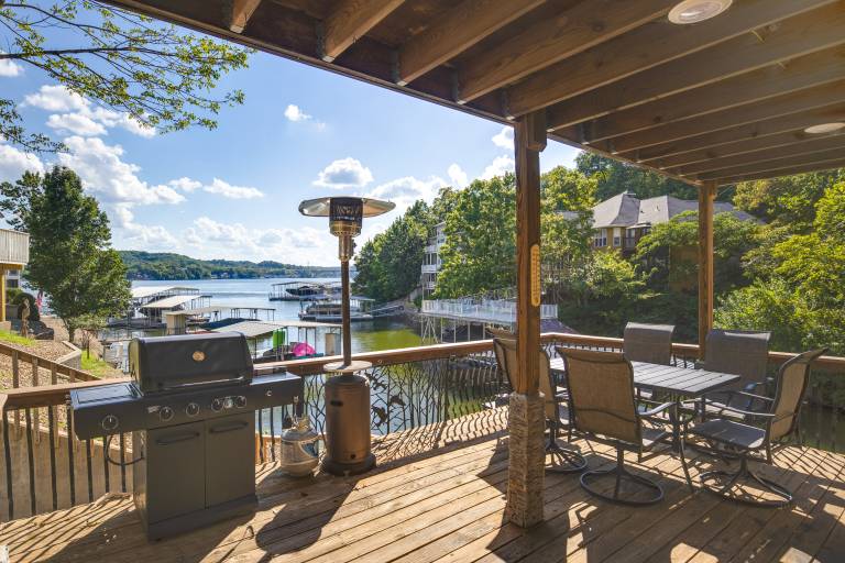 Fire Pit + Private Dock: Ozarks Family Escape! in Green Bay, MO