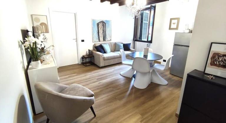 Holiday apartment | Next to Como Cathedral — photo 4