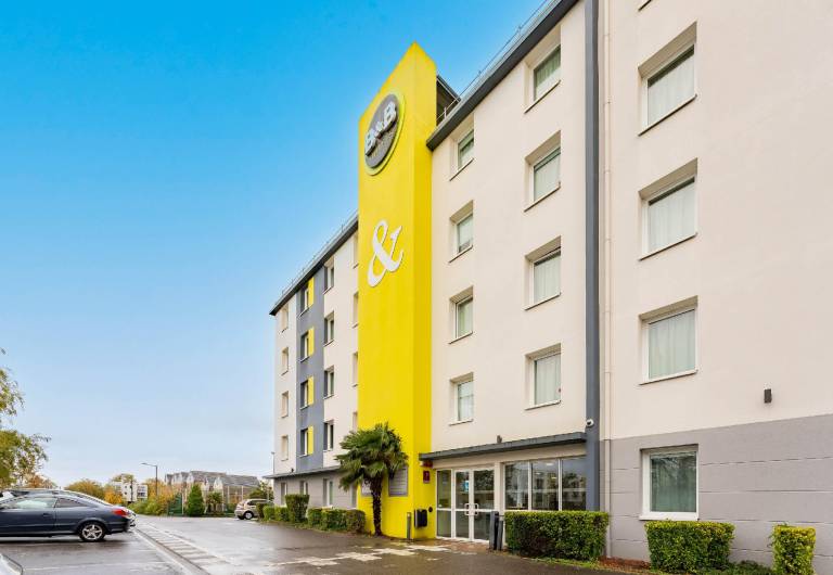 B&B HOTEL Valenciennes Marly in Valenciennes