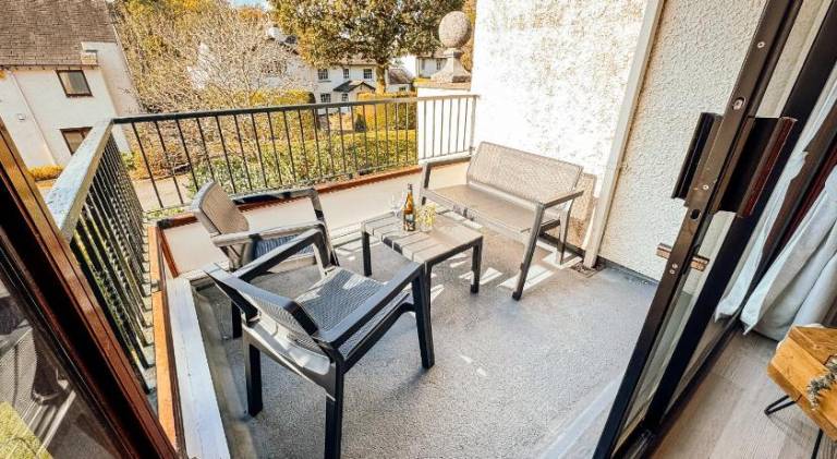 Rental apartment with 2 rooms for 4 persons — photo 4