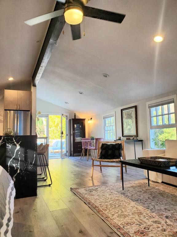Apartment  Westlake Village