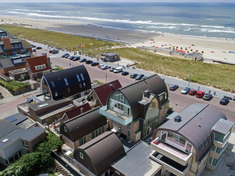 Holiday apartment with 3 rooms for 6 persons in Egmond aan den Hoef