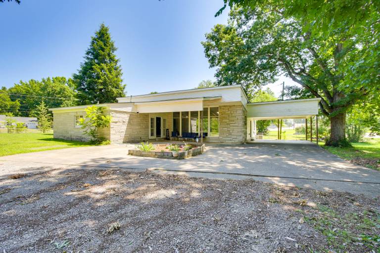 Expansive Family Home: 6 Mi to Dtwn Florence! — photo 3