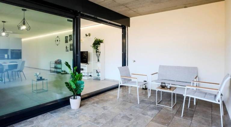 Apartment with terrace — photo 4