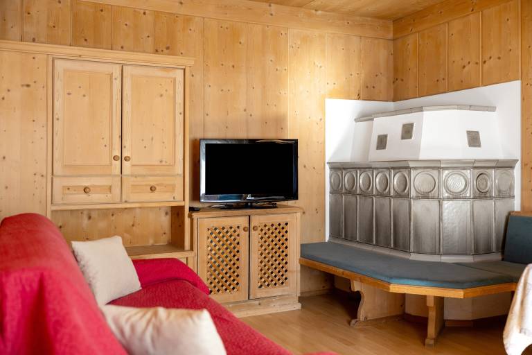 Holiday apartment with terrace, barbeque & fast internet | River view — photo 4