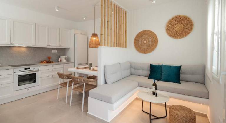 Ample vacation home | Beach nearby | Pets are welcome — photo 2