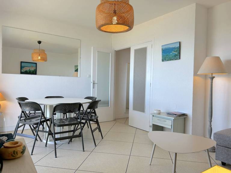 Holiday apartment with 2 rooms for 6 persons — photo 5