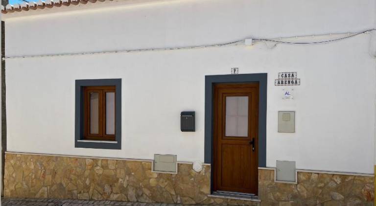 Chalet with 2 rooms for 5 persons in Lagos