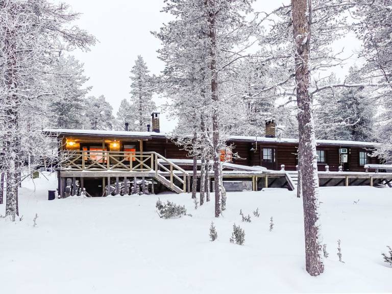 Vacation home with sauna & patio — photo 2