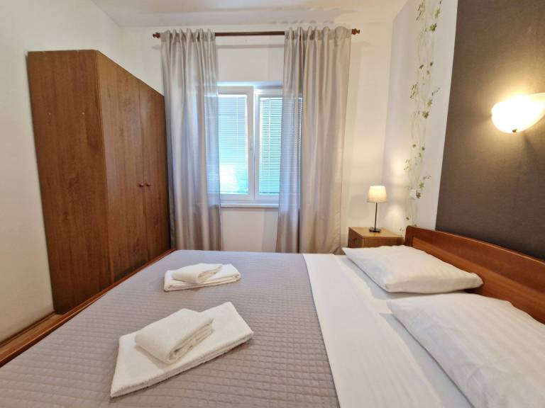 Charming holiday apartment with patio | Next to the beach | Pets are welcome — photo 3