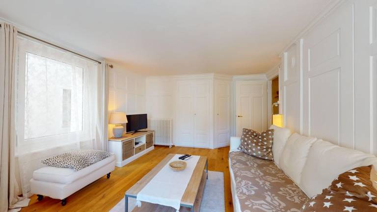 Apartment Chavallera 5 - Tastefully Furnished 3.5-Room Apartment in St. Moritz — photo 2