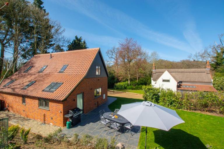 2 Bed in Hemblington oc 2134