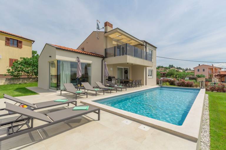 New and dog-friendly villa with panoramic sea views, private pool, barbecue area, baby cot, washing machine — photo 5
