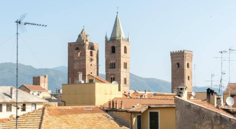 Palazzo Oddo Camere in palazzo storico nel centro di Albenga in Alassio