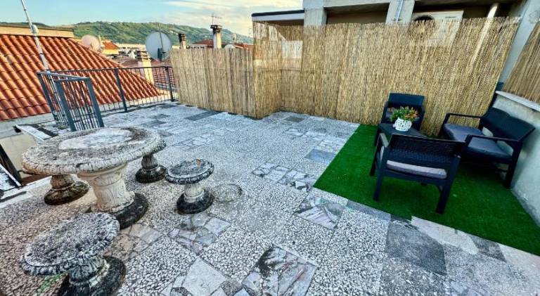 Holiday apartment with barbecue & terrace — photo 4
