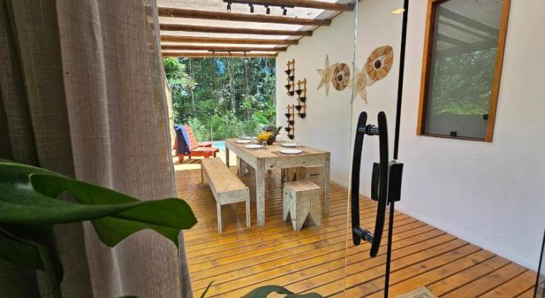 Vacation home with pool — photo 4