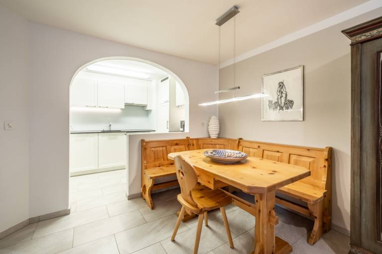 Fully equipped beautiful rental apartment with yard | Pets allowed — photo 4