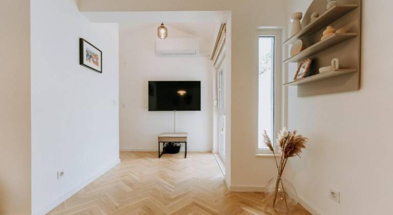 Rental apartment with 2 rooms for 4 persons — photo 3