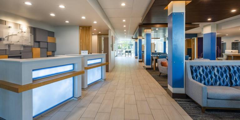 Holiday Inn Express & Suites Greenwood North By IHG — photo 2
