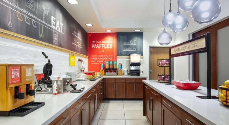 Hampton Inn Medford — photo 4