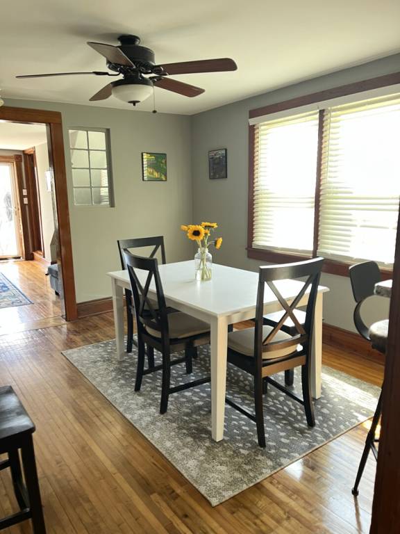 Rental apartment with yard & patio — photo 5