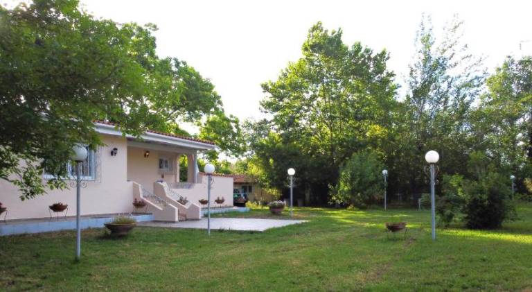 Fully equipped ample villa with yard, patio & private pool | Good for workation | Pet-friendly in Corfu