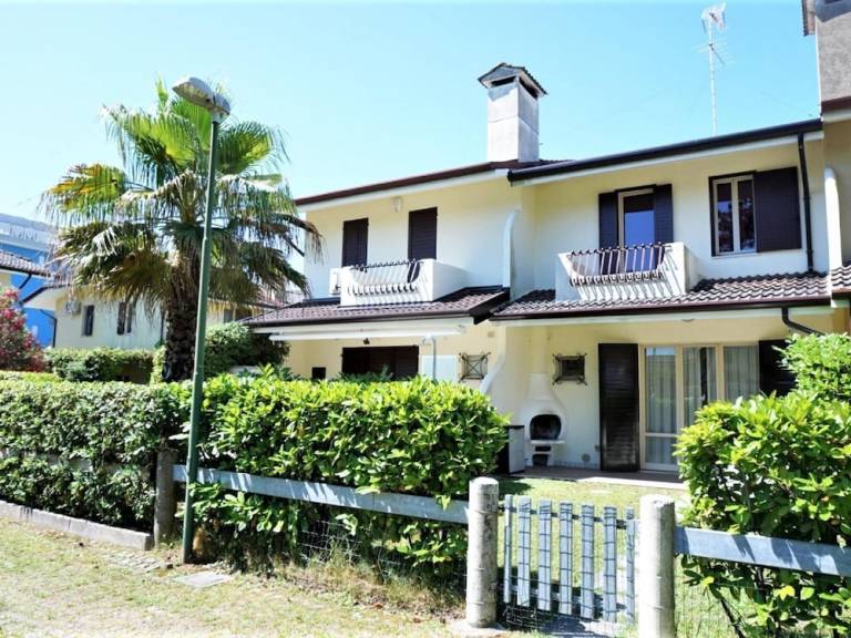 Villa Porto Santa Margherita