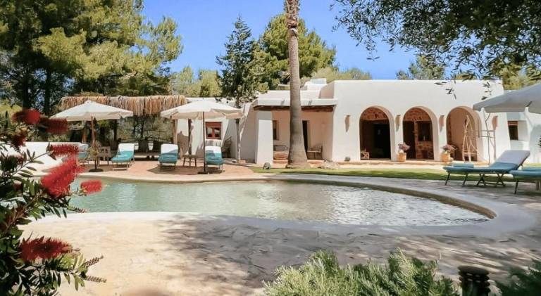 Pleasant farm with terrace, pool & yard | Pets are welcome in Santa Eulalia del Rio